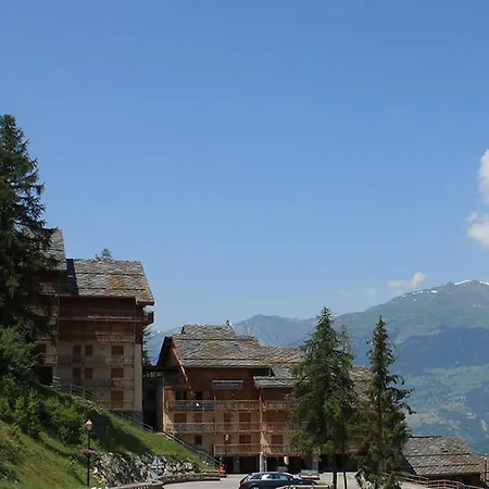 Apartment Goelia Les De Wengen